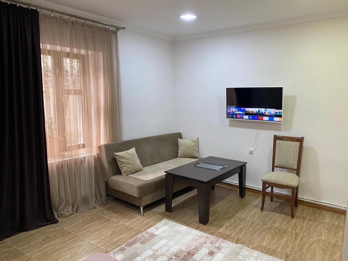 Sm Apartment 1 Γιερεβάν Εξωτερικό φωτογραφία